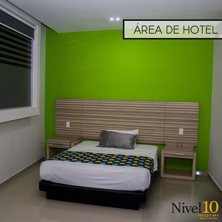 Nivel 10 Hotel Manzanillo Buitenkant foto